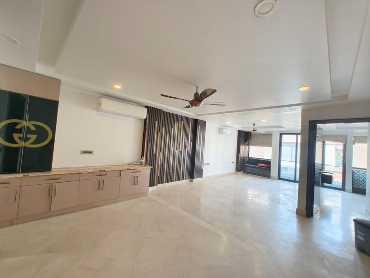 Room, greater kailash i 3 Bedroom 1800 Sq.Ft. Apartment In Greater Kailash I Delhi 9381015