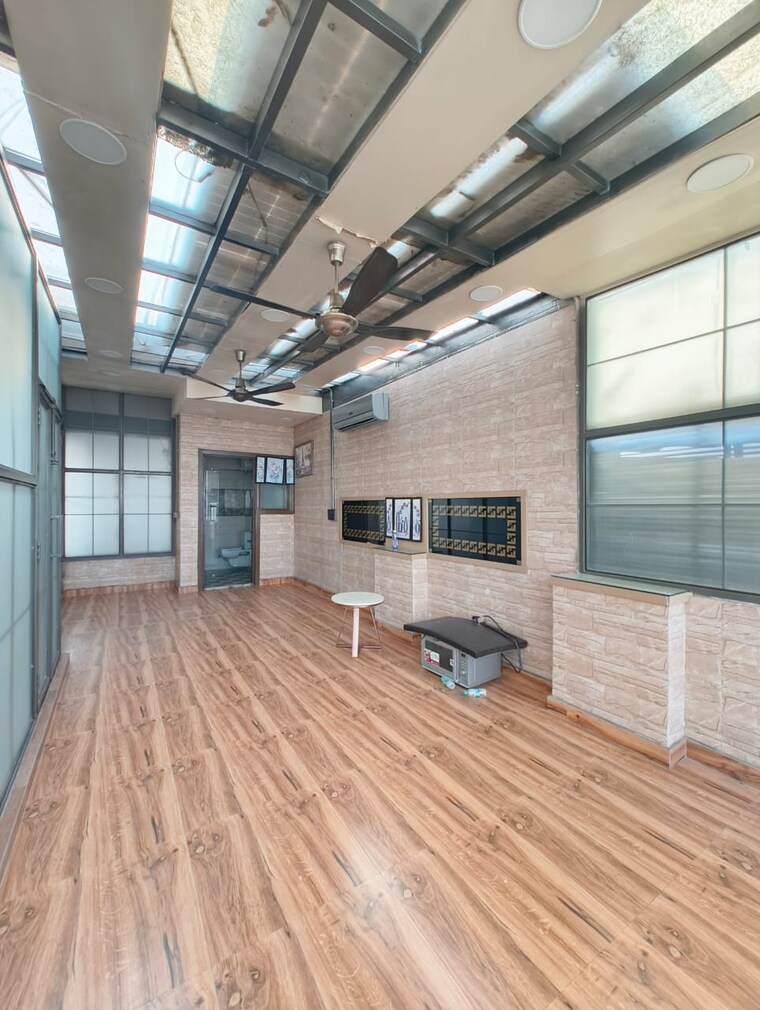 Room, greater kailash i 3 Bedroom 1800 Sq.Ft. Apartment In Greater Kailash I Delhi 9381015