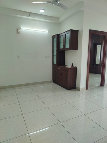 Room in 2 BHK Apartment at Prestige High Fields, Gachibowli – for Rent