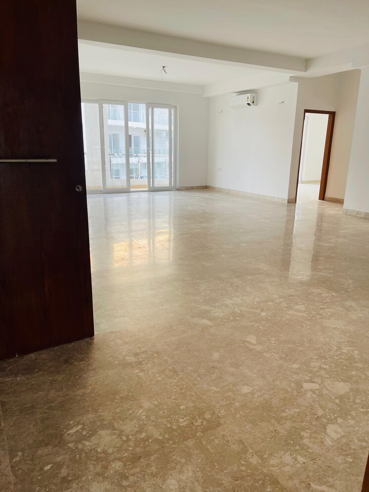 Room, signature-global-city 2 Bedroom 990 Sq.Ft. Apartment In Sector 37d Gurgaon 9381055