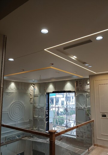 Living Room in 6 BHK Independent House at Mansarovar – for Sale