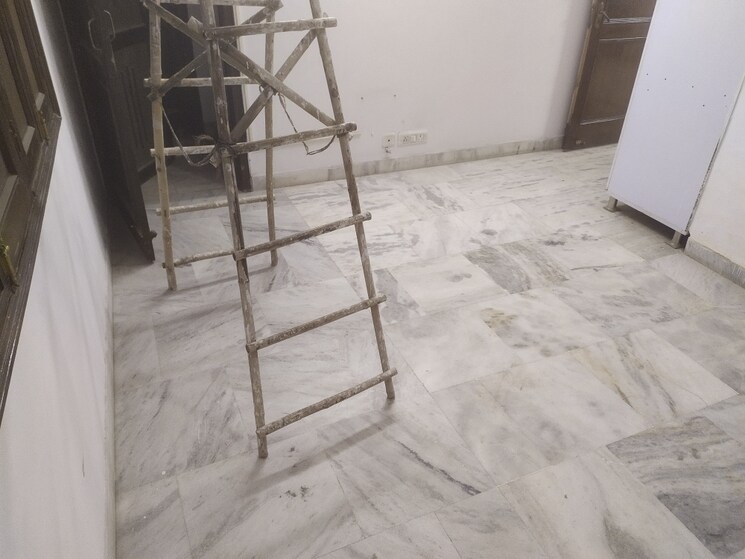 Bedroom, chittaranjan park 2 Bedroom 1300 Sq.Ft. Builder Floor In Chittaranjan Park Delhi 9381018