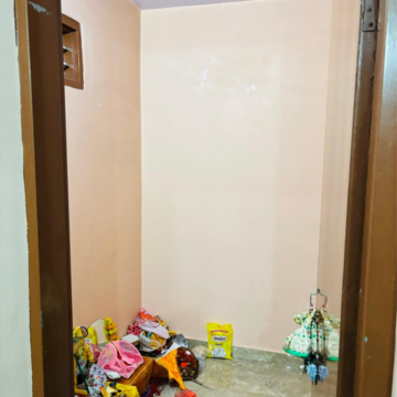 Bedroom in 3 BHK Independent House at Sector 9 – for Rent