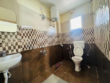 Team Area in 2 BHK Apartment at Indiranagar – for Rent