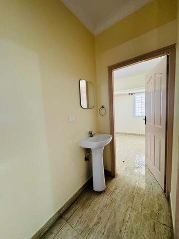 Room in 2 BHK Apartment at Indiranagar – for Rent