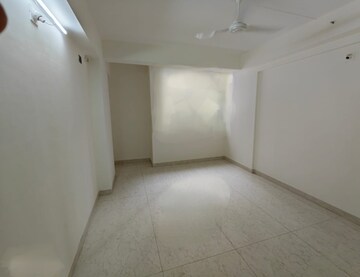 Room in  Shop at Hiranandani Gardens, Powai – for Rent