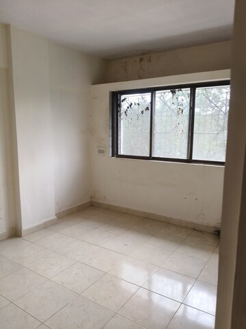 Room in 2 BHK Apartment at Nebula Darshan, Kalyan West – for Rent