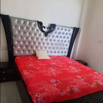 Bedroom in 2 BHK Apartment at Sector 9 – for Rent
