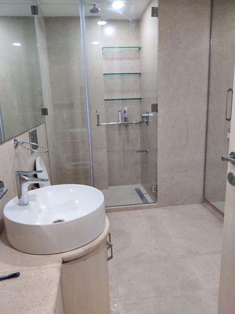 Bathroom, lodha-world-view 3 Bedroom 1736 Sq.Ft. Apartment In Worli Mumbai 9381131