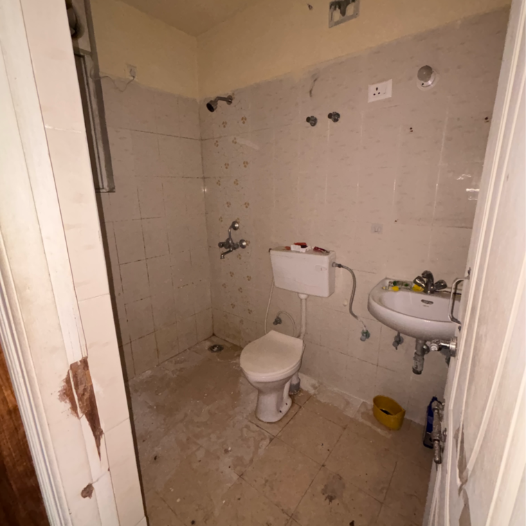 Bathroom, shree-vardhman-mantra 2 Bedroom 800 Sq.Ft. Apartment In Ramgarh Dhani Gurgaon 9381145