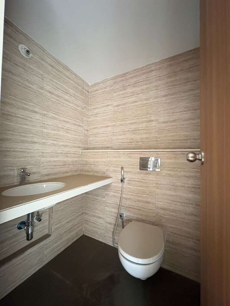 Bathroom, lodha-codename-premier 2 Bedroom 656 Sq.Ft. Apartment In Dombivli East Thane 9381150