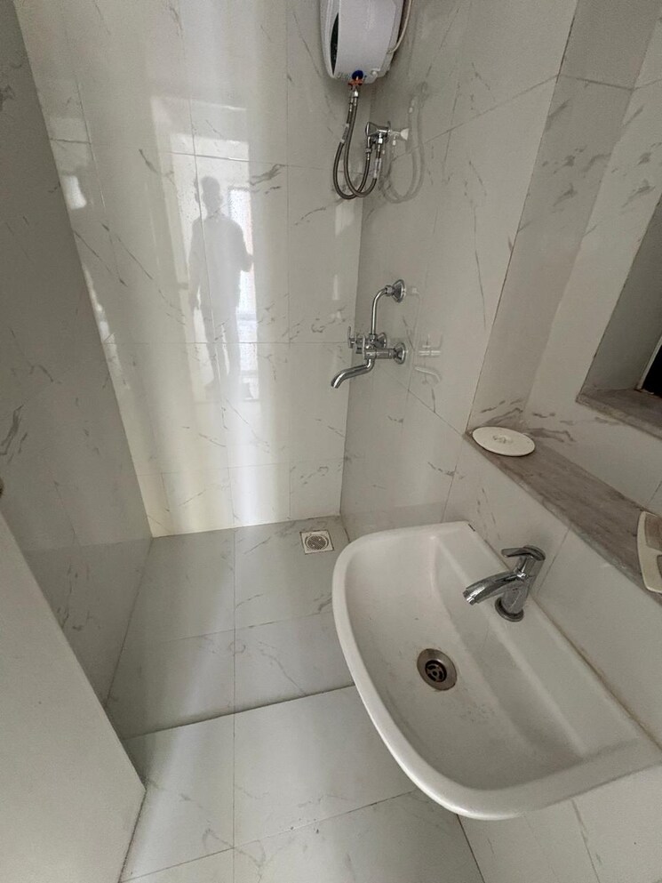 Bathroom, runwal-gardens 1 Bedroom 400 Sq.Ft. Apartment In Dombivli East Thane 9381156