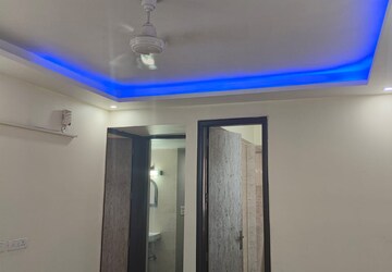 Furnished Amenities in 3 BHK Apartment at Vasant Kunj – for Sale