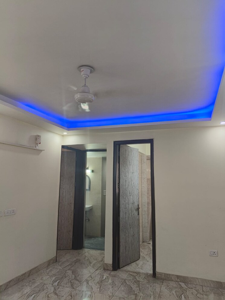 undefined, vasant kunj 3 Bedroom 1600 Sq.Ft. Apartment In Vasant Kunj Delhi 9381162