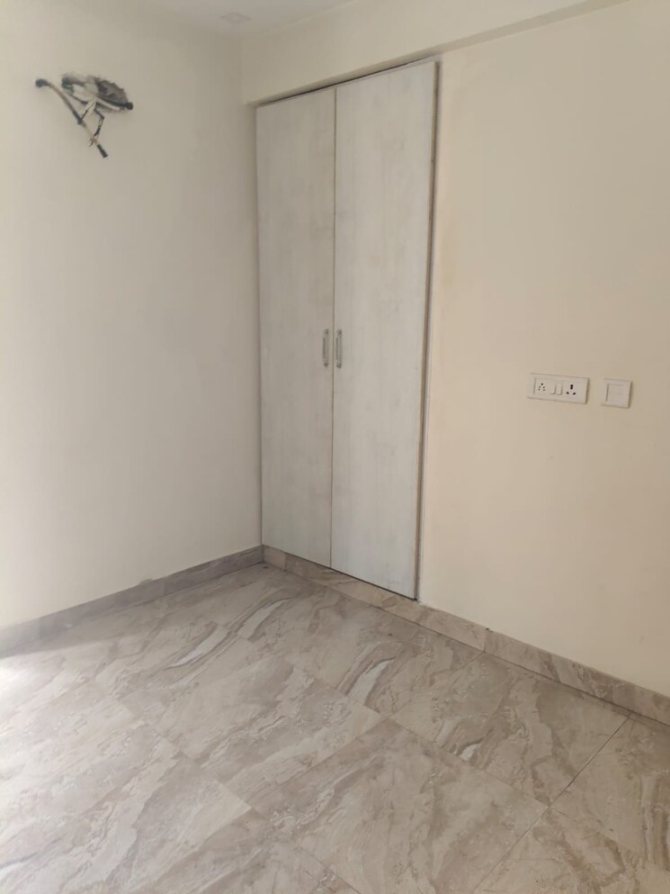 Room, vasant kunj 3 Bedroom 1600 Sq.Ft. Apartment In Vasant Kunj Delhi 9381162