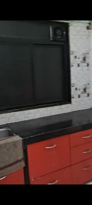 Furnished Amenities in 1 BHK Apartment at Kurla East – for Rent