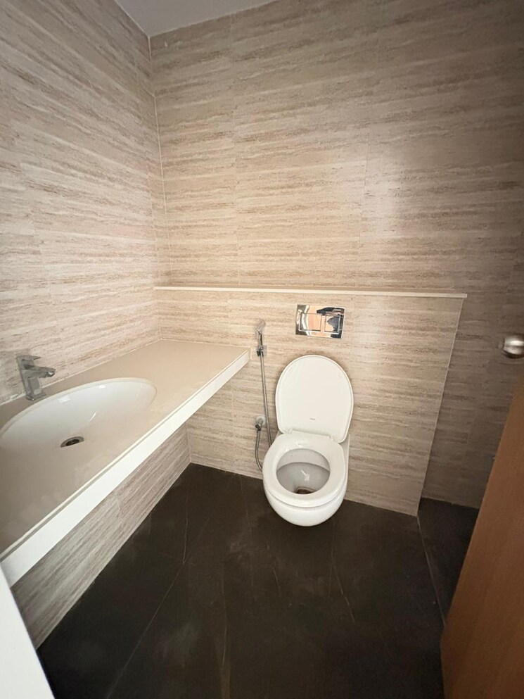 Bathroom, lodha-codename-premier 2.5 Bedroom 738 Sq.Ft. Apartment In Dombivli East Thane 9381169