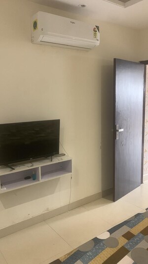 Furnished Amenities in 1 BHK Apartment at Patiala Road – for Rent