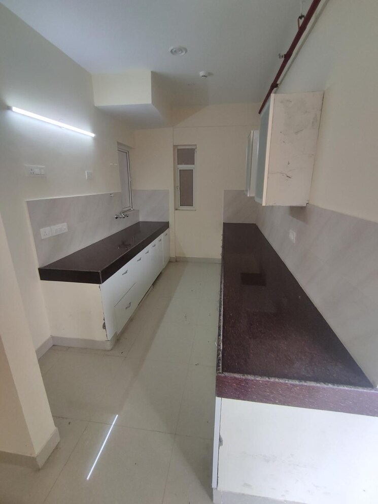 Kitchen, landmark-skyvue 3 Bedroom 2920 Sq.Ft. Apartment In Sector 103 Gurgaon 9381190