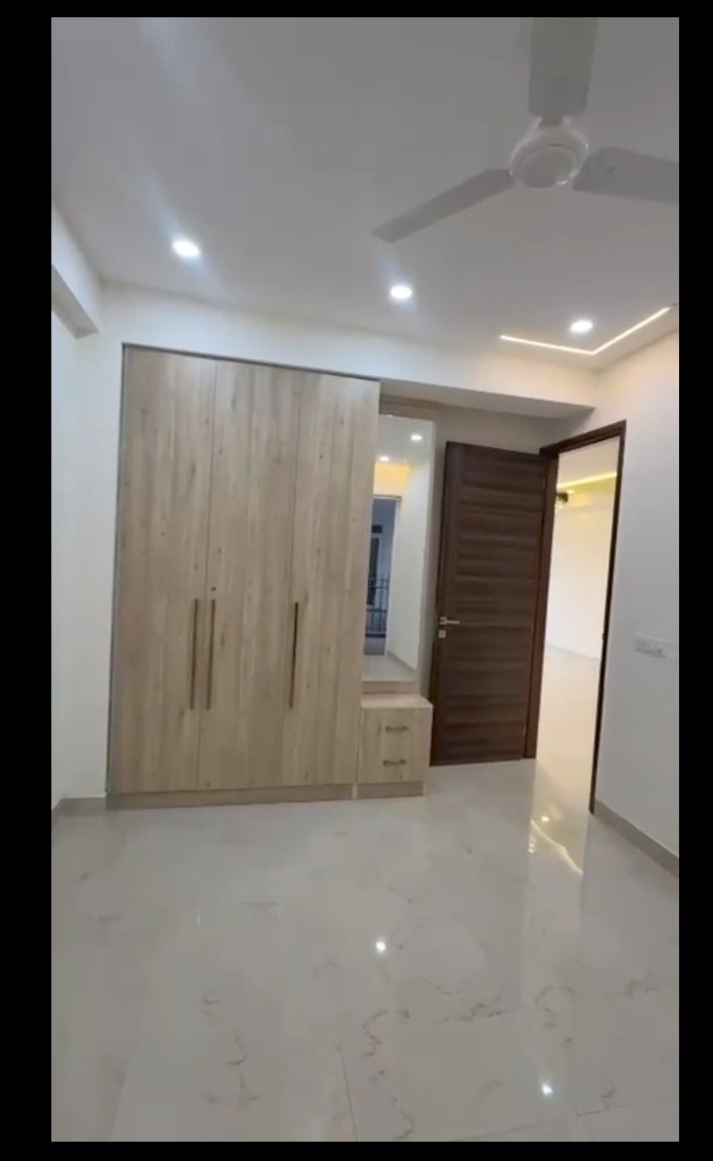 3 BHK Apartment For Rent in Smart World Gems