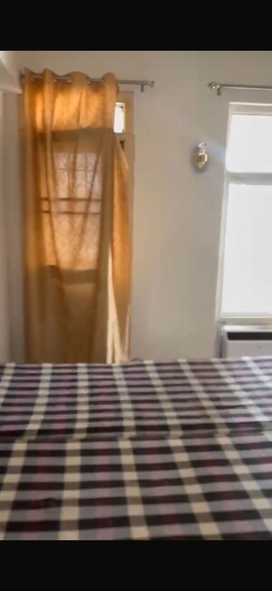 3 BHK Apartment For Rent in Jal Vayu Vihar Noida, Sector 21