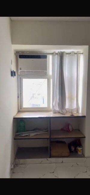 Furnished Amenities in 3 BHK Apartment at Jal Vayu Vihar Noida, Sector 21 – for Rent