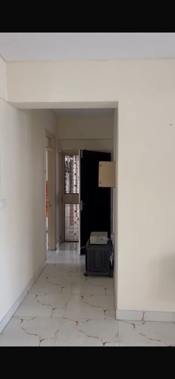 Furnished Amenities in 3 BHK Apartment at Jal Vayu Vihar Noida, Sector 21 – for Rent
