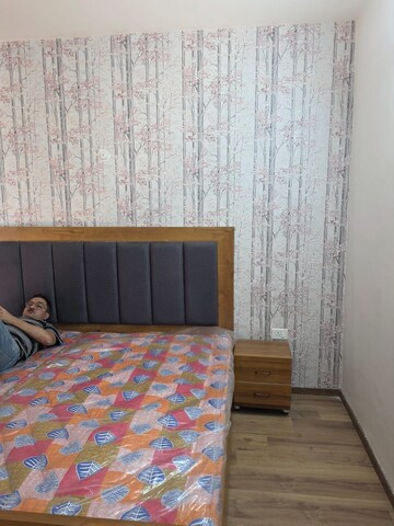 Bedroom in 3.5 BHK Apartment at Ansal Sushant Jeevan Enclave, Sushant Golf City – for Rent