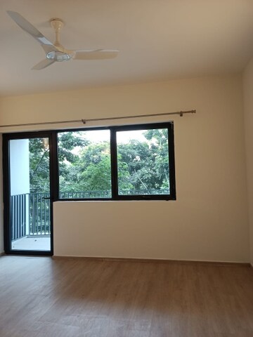 Room in 2 BHK Apartment at Ireo Skyon, Sector 60 – for Rent