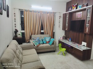 2 BHK Apartment For Rent in Lodha Amara, Kolshet Road