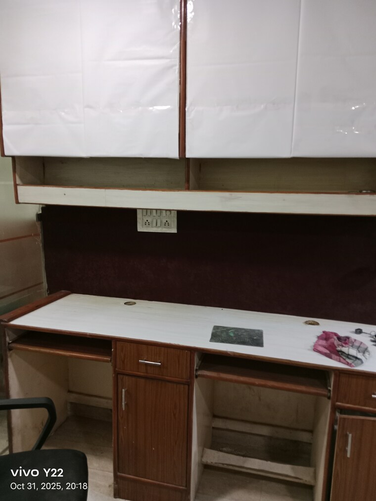 Kitchen, laxmi nagar Commercial Office Space 400 Sq.Ft. In Laxmi Nagar Delhi 9381281