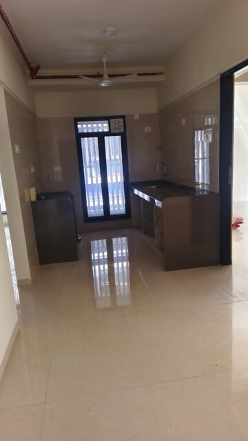 Room in 3 BHK Apartment at Ekta Tripolis, Goregaon West – for Sale