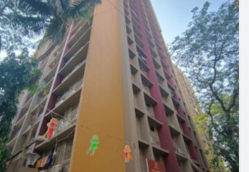 1 BHK Apartment For Rent in Malad East