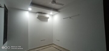 Furnished Amenities in 4 BHK Builder Floor at Greater Kailash I – for Rent