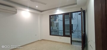 Room in 4 BHK Builder Floor at Greater Kailash I – for Rent