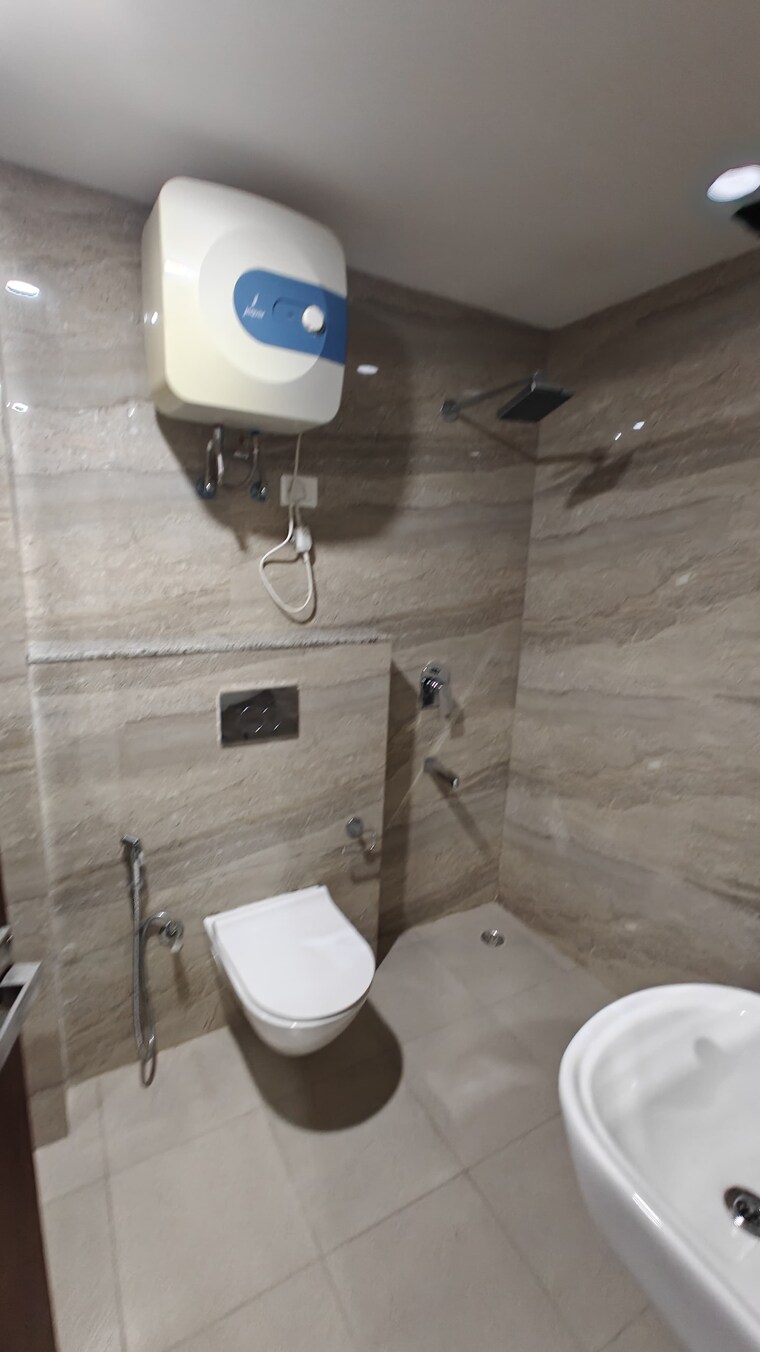 Bathroom, huda-staff-colony 2 Bedroom 1340 Sq.Ft. Builder Floor In Sector 46 Gurgaon 9381328