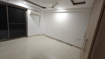 Room in 2 BHK Builder Floor at Huda Staff Colony, Sector 46 – for Rent