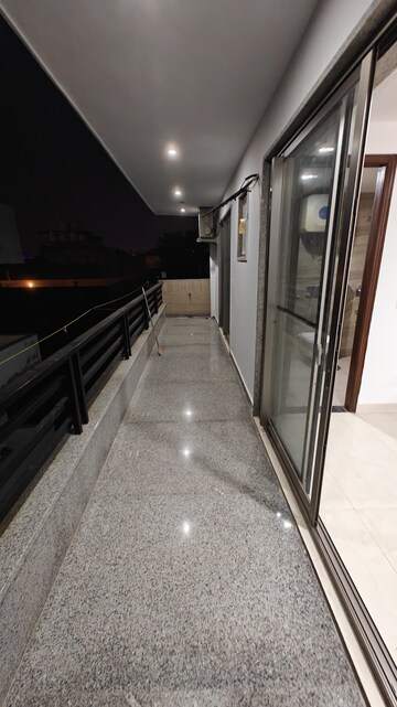 Balcony in 2 BHK Builder Floor at Huda Staff Colony, Sector 46 – for Rent