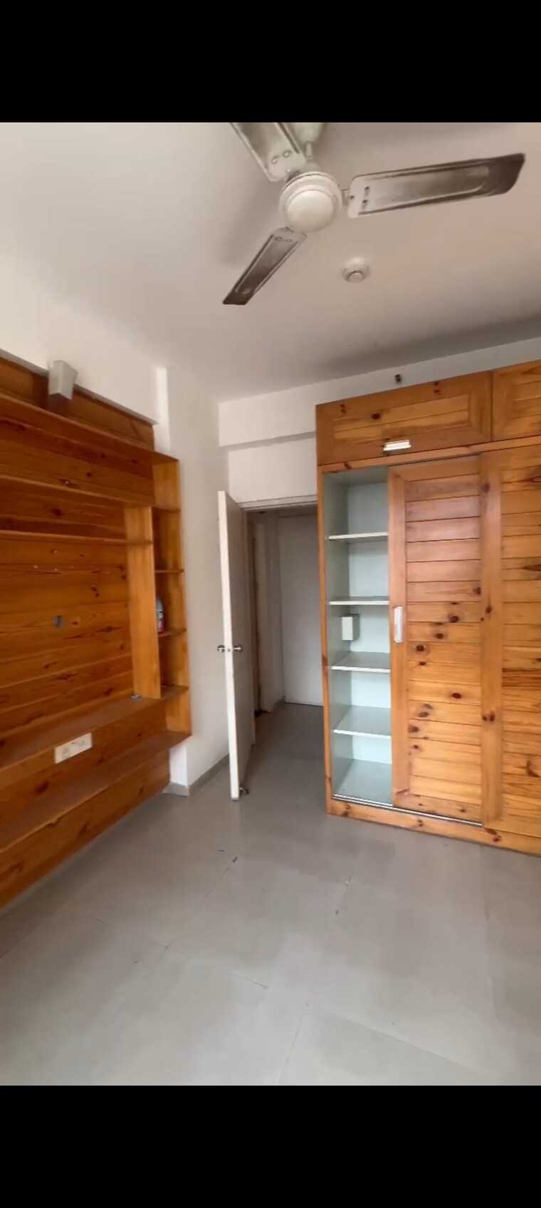 Room, mahagun-mywoods 2.5 Bedroom 1110 Sq.Ft. Apartment In Sector 16c Greater Noida Greater Noida 9381326