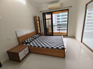 Bedroom in 2 BHK Apartment at K Raheja Interface Heights, Malad West – for Rent