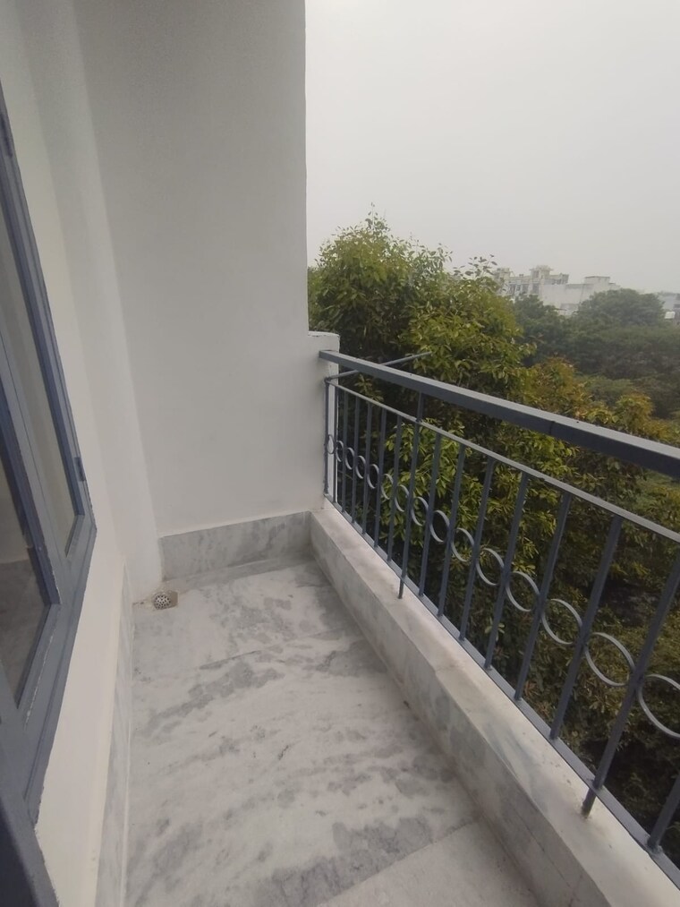 Balcony, chattarpur 1 Bedroom 490 Sq.Ft. Builder Floor In Chattarpur Delhi 9381348