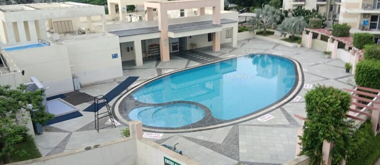 Swimming Pool, bestech-park-view-city-2 3 Bedroom 1859 Sq.Ft. Apartment In Sector 49 Gurgaon 9381344
