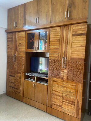 Furnished Amenities in 2 BHK Apartment at Vaishnavi Sahil Heights, Pimple Nilakh – for Rent