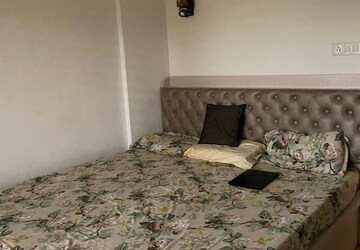 Room in 2 BHK Apartment at Vaishnavi Sahil Heights, Pimple Nilakh – for Rent