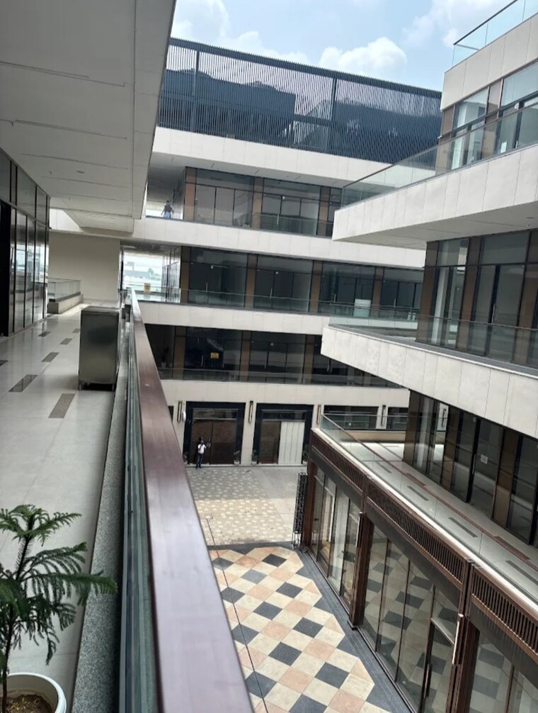 Floor Plan, m3m-corner-walk Commercial Shop 400 Sq.Ft. In Sector 74 Gurgaon 9381381