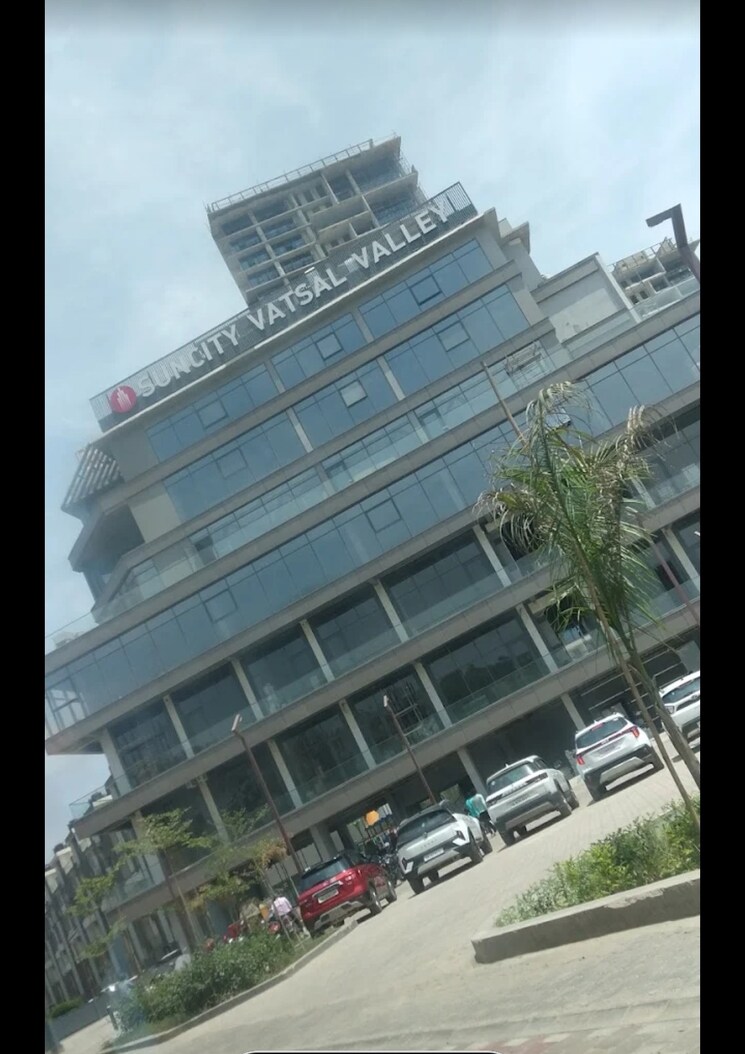 Exterior View, suncity-vatsal-valley 2 Bedroom 1050 Sq.Ft. Builder Floor In Gwal Pahari Gurgaon 9381411