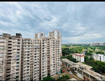 2 BHK Apartment For Sale in Shree Vardhman Green Court, Sector 90