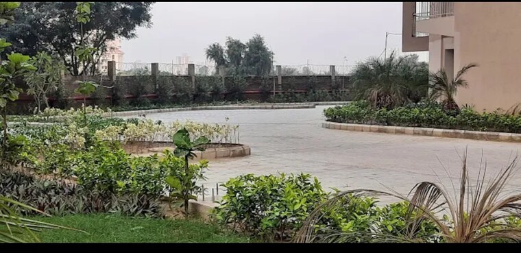 Master Bedroom, shree-vardhman-green-court 2 Bedroom 626 Sq.Ft. Apartment In Sector 90 Gurgaon 9381420