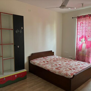 Bedroom in 3 BHK Apartment at Hiranandani Estate, Hiranandani Estate – for Rent