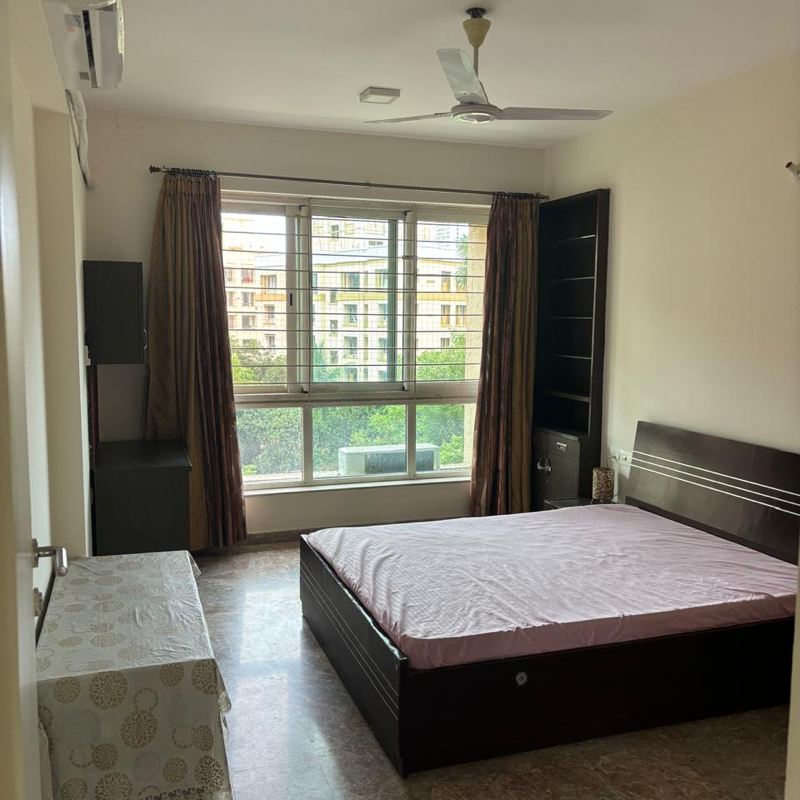 3 BHK + Servant Room Apartment For Rent in Hiranandani Estate